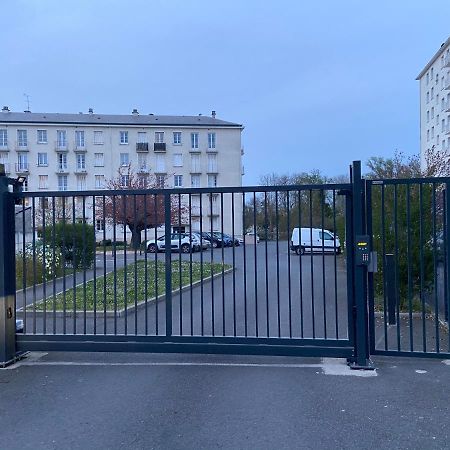 Bel F3 Quartier Pignoux 1 Km Centre Ville Bourges Esterno foto